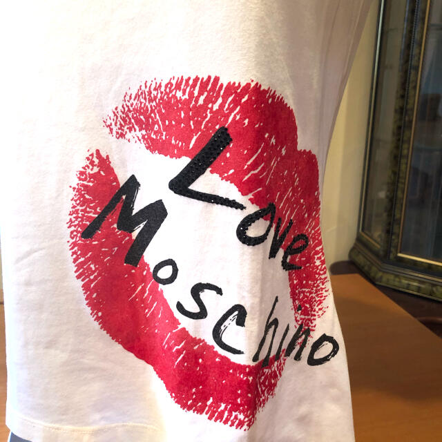 MOSCHINO(モスキーノ)のラブモスキーノ❤️パフスリーブ　ビジュー ロゴ　ポロシャツ レディースのトップス(ポロシャツ)の商品写真