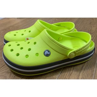 クロックス(crocs)のクロックスサンダル　24センチ(サンダル)