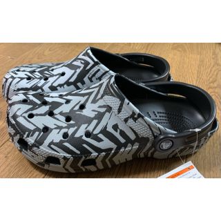 クロックス(crocs)のクロックス　サンダル　クラシックグラフィック　26センチ(サンダル)