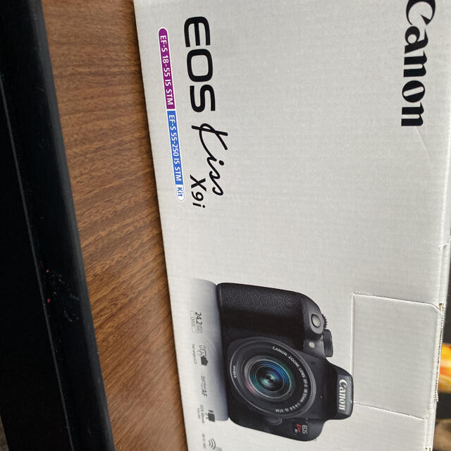 Canon Kiss x9i レンズ4個 処分前最終値下げ7月2日まで 【国際ブランド ...