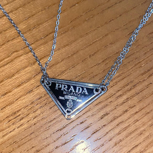 PRADA(プラダ)のプラダ　ネックレス(黒) レディースのアクセサリー(ネックレス)の商品写真