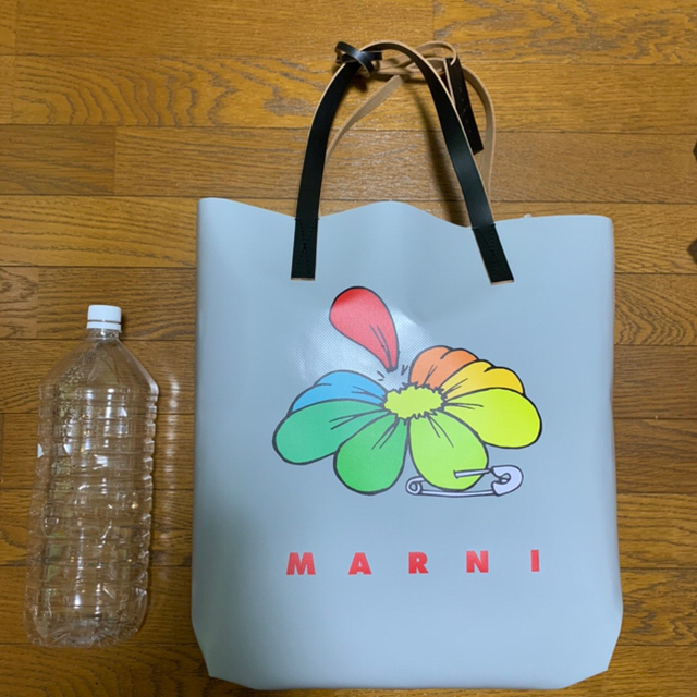 Marni(マルニ)の新品　Marni マルニ フラワー トートバッグ　正規品 レディースのバッグ(トートバッグ)の商品写真