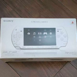 プレイステーションポータブル(PlayStation Portable)のPSP2000　箱のみ　ACアダプター　説明書付(その他)