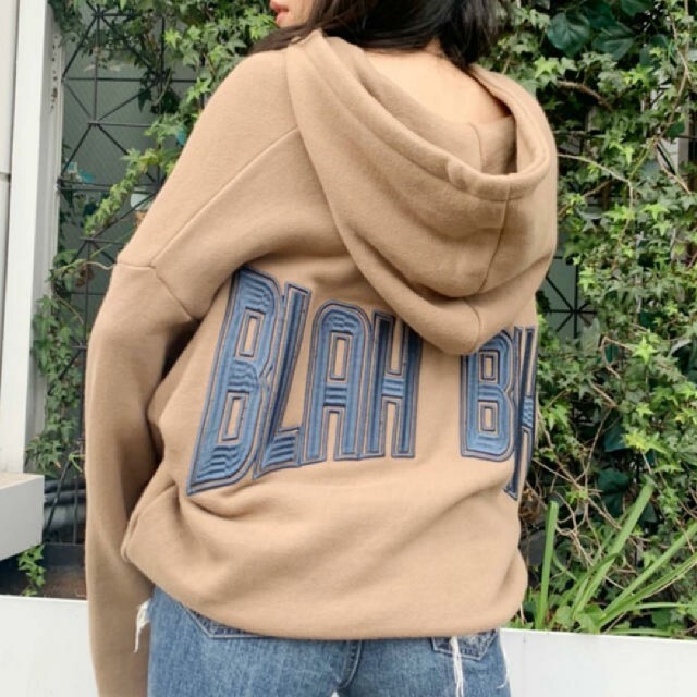 GYDA(ジェイダ)のGYDA BLAH BLAH ZIP UP スウェットパーカー 新品  レディースのトップス(パーカー)の商品写真