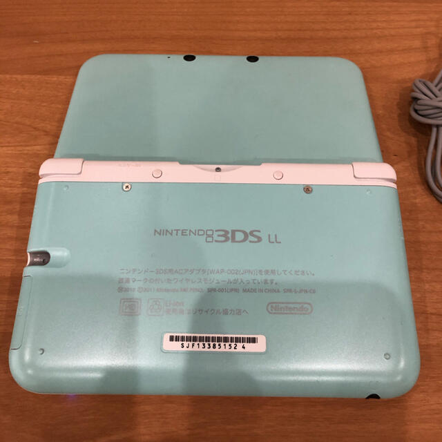 ニンテンドー3DS(ニンテンドー3DS)のNintendo 3DS LL エンタメ/ホビーのゲームソフト/ゲーム機本体(携帯用ゲーム機本体)の商品写真