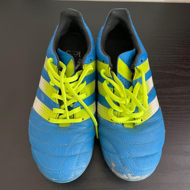 adidas(アディダス)のadidas✴︎スパイク✴︎22.5センチ スポーツ/アウトドアのサッカー/フットサル(シューズ)の商品写真