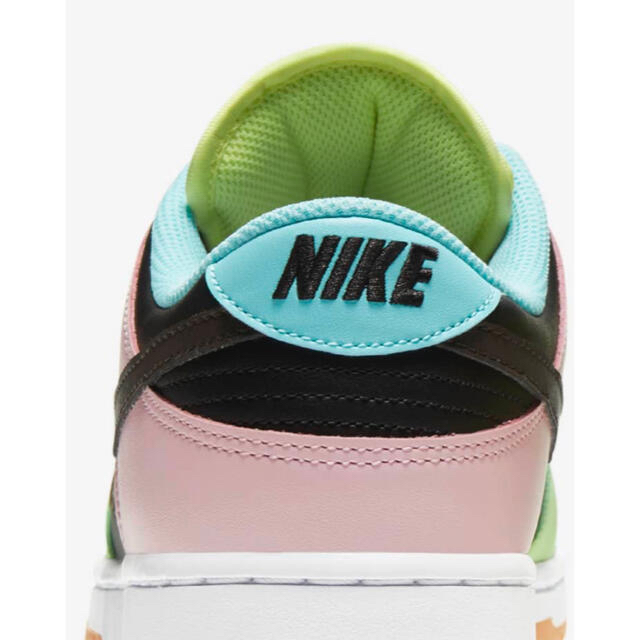 NIKE DUNK LOW SE "FREE.99"