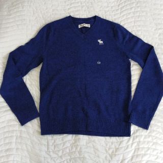 アバクロンビーアンドフィッチ(Abercrombie&Fitch)のアバクロンビー＆フィッチ　Vネックセーター(カーディガン)