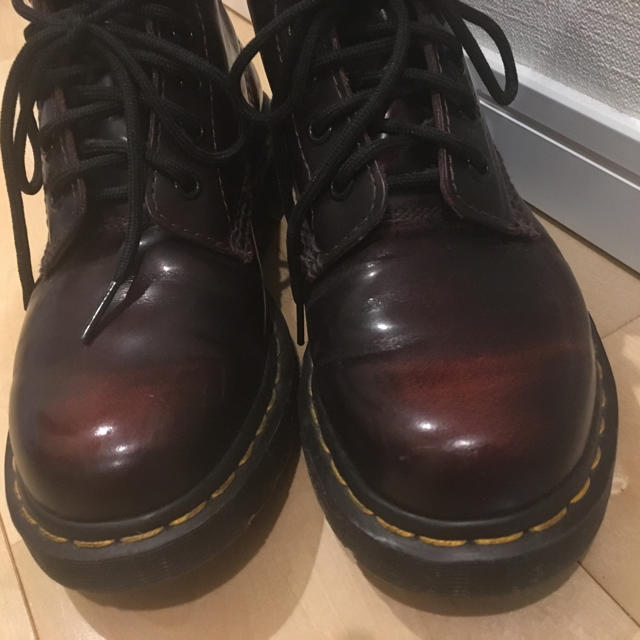 Dr.Martens(ドクターマーチン)の【erena様】ドクターマーチン 8ホール チェリーレッドアルカディア レディースの靴/シューズ(ブーツ)の商品写真