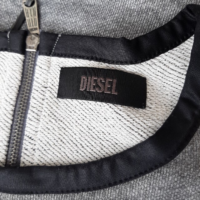 DIESEL(ディーゼル)のDIESEL　トップス レディースのトップス(トレーナー/スウェット)の商品写真