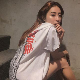 アリシアスタン(ALEXIA STAM)のjuemi 大阪限定　tシャツ(Tシャツ(半袖/袖なし))