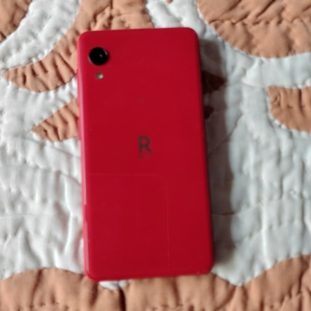 Rakuten(ラクテン)のRakuten Mini Red 楽天ミニ レッド 本体のみ スマホ/家電/カメラのスマートフォン/携帯電話(スマートフォン本体)の商品写真