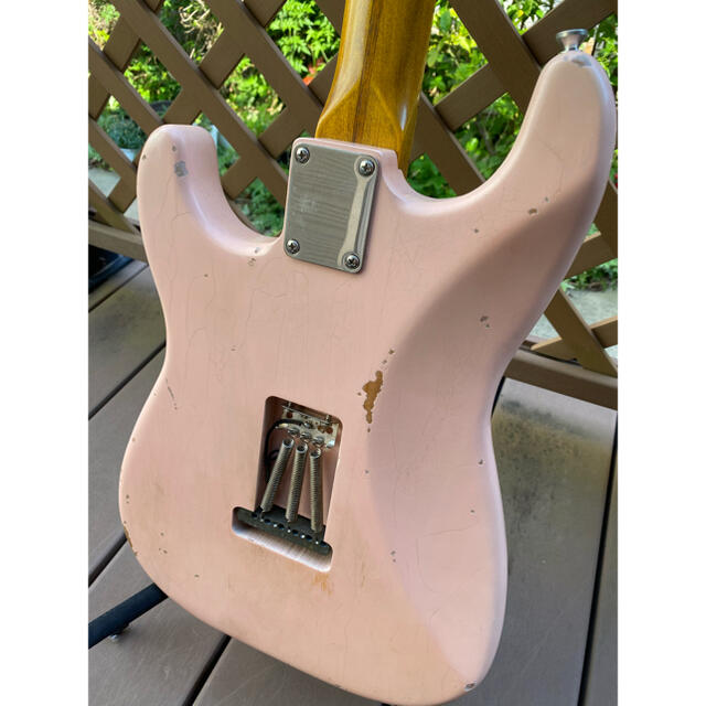 Rittenhouse Stratocaster Shell Pink Aged 楽器のギター(エレキギター)の商品写真