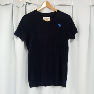 アバクロンビーアンドフィッチ(Abercrombie&Fitch)のアバクロ　Tシャツ　ブラック　ブルーロゴ(Tシャツ/カットソー(半袖/袖なし))