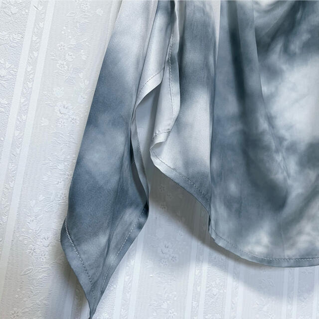 ZARA(ザラ)の裾ヘムラインタイダイアートムラ染めチュニックトップスマーブル柄ブルーグレーM レディースのトップス(チュニック)の商品写真