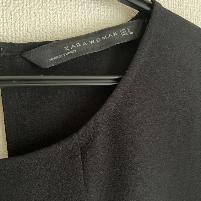 ZARA(ザラ)のザラ　ノースリーブ　ブラウス レディースのトップス(シャツ/ブラウス(半袖/袖なし))の商品写真