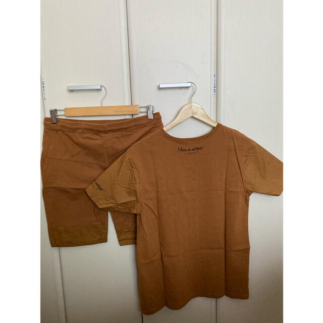 URBAN RESEARCH(アーバンリサーチ)のセットアップ　Tシャツ&ショーツ　URBAN RESEARCHアーバンリサーチ　 メンズのトップス(Tシャツ/カットソー(半袖/袖なし))の商品写真