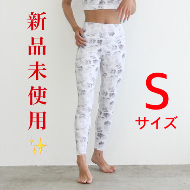 ALEXIA STAM 新品 未使用 ボトムスMサイズのみ