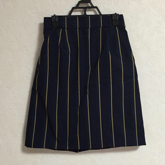 RETRO GIRL(レトロガール)のタイトスカート レディースのスカート(ミニスカート)の商品写真