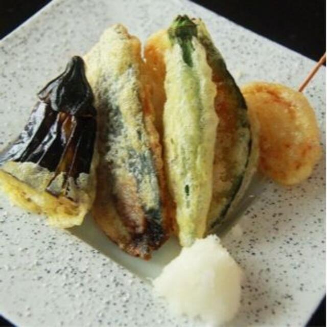 数量限定特価！ プレゼント 北海道産真昆布と椎茸のだしパック + 粉末中華だし 食品/飲料/酒の食品(調味料)の商品写真