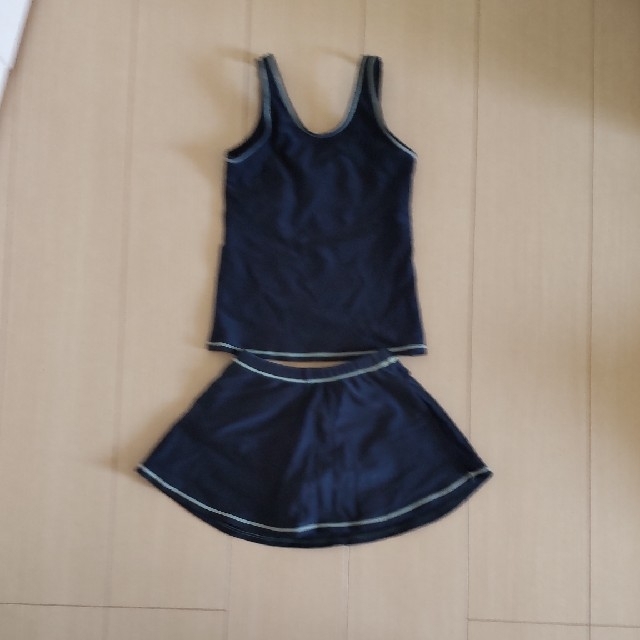 スクール水着　セパレートタイプ　サイズ130 キッズ/ベビー/マタニティのキッズ服女の子用(90cm~)(水着)の商品写真