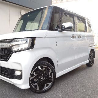 ホンダ(ホンダ)の令和1年!15500km!現行ターボ★車検4年7月！最上級グレードN-BOX(車体)