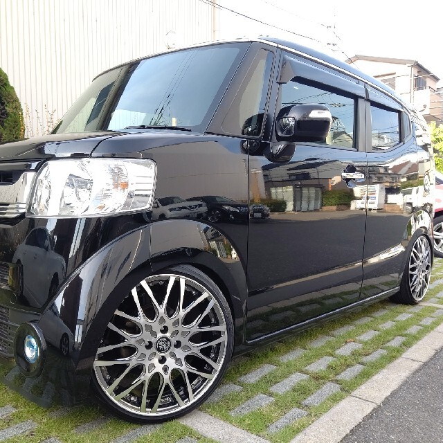 ホンダ(ホンダ)の車検タップリ★希少車N-BOXスラッシュターボ★ペタペタカスタム仕様 17インチ 自動車/バイクの自動車(車体)の商品写真