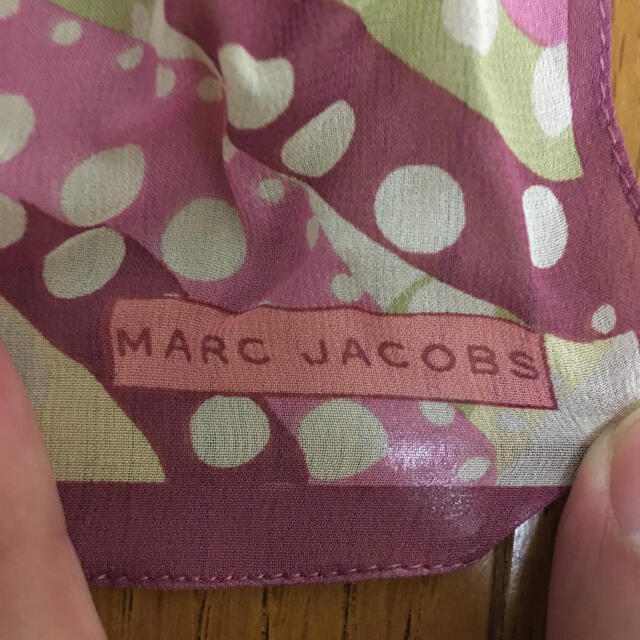 MARC JACOBS(マークジェイコブス)の新品未使用、タグ付き！マークジェイコブス ストール レディースのファッション小物(ストール/パシュミナ)の商品写真