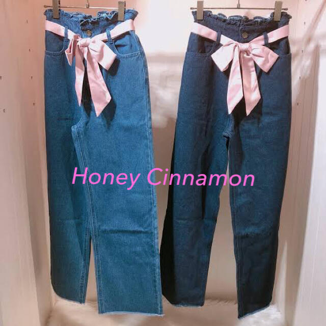 Honey Cinnamon(ハニーシナモン)のHoney Cinnamon ハニーシナモンリボンデニム♡ レディースのパンツ(デニム/ジーンズ)の商品写真