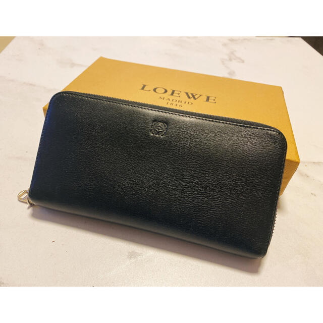 LOEWE 長財布 ラウンドファスナー