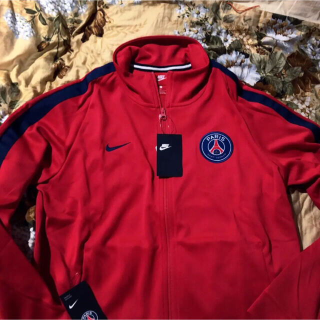 NIKE(ナイキ)のNIKE ナイキParis  Saint-Germain 希少輸入正規品‼️ メンズのジャケット/アウター(ナイロンジャケット)の商品写真