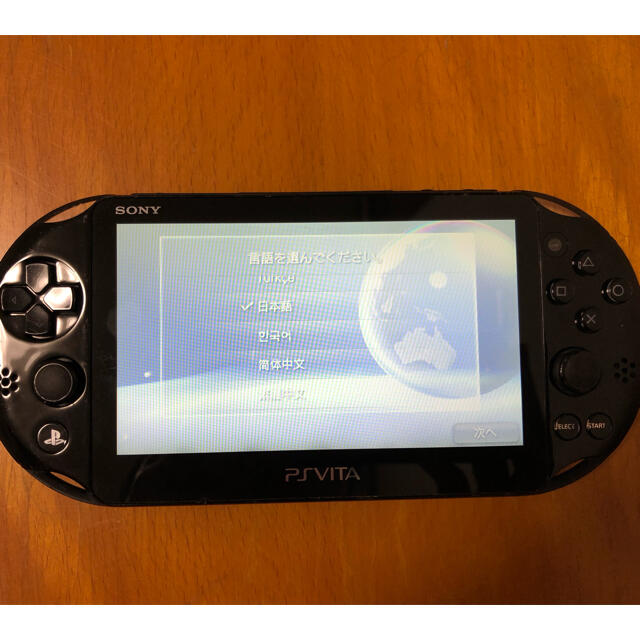 PlayStation Vita 本体 PCH-2000 ビータ　ヴィータ
