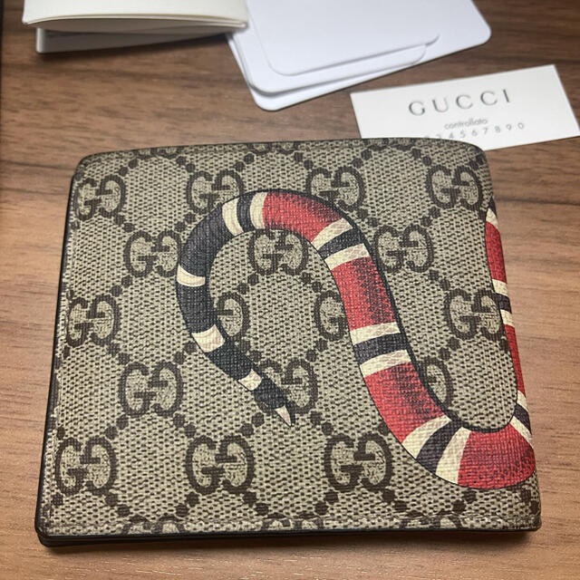 Gucci(グッチ)のGUCCI 二つ折り財布 蛇 パイソン メンズのファッション小物(折り財布)の商品写真