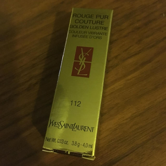 Yves Saint Laurent Beaute(イヴサンローランボーテ)の秋冬系 新品 YSL 口紅 #112 コスメ/美容のベースメイク/化粧品(口紅)の商品写真