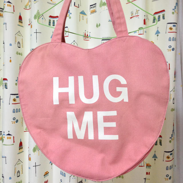 WEGO(ウィゴー)のHUG ME トートバック レディースのバッグ(トートバッグ)の商品写真