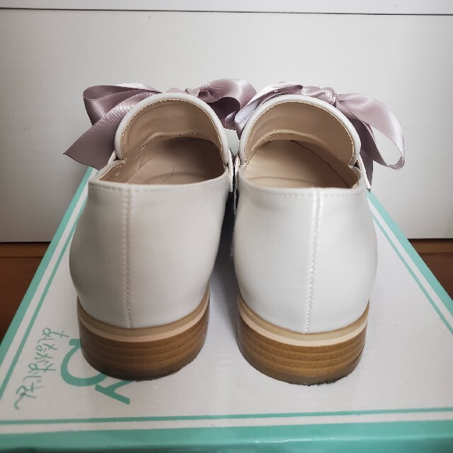 Couture Brooch(クチュールブローチ)のクチュールブローチ リボンローファー レディースの靴/シューズ(ローファー/革靴)の商品写真