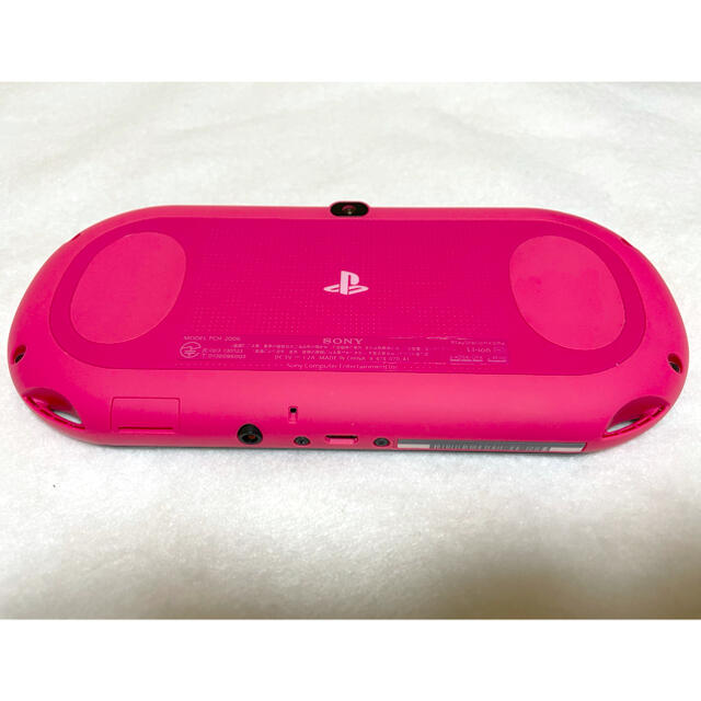 PlayStation Vita(プレイステーションヴィータ)のPSVita PCH-2000 ZA15ピンクブラック 本体 動作確認済み エンタメ/ホビーのゲームソフト/ゲーム機本体(家庭用ゲーム機本体)の商品写真