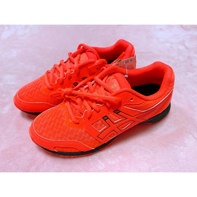 asics(アシックス)のasics スニーカー　レーザービーム キッズ/ベビー/マタニティのキッズ靴/シューズ(15cm~)(スニーカー)の商品写真