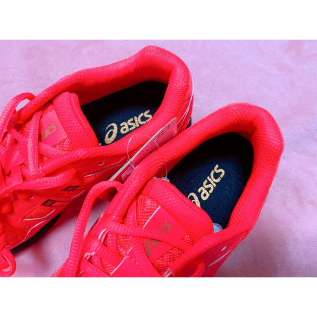 asics(アシックス)のasics スニーカー　レーザービーム キッズ/ベビー/マタニティのキッズ靴/シューズ(15cm~)(スニーカー)の商品写真