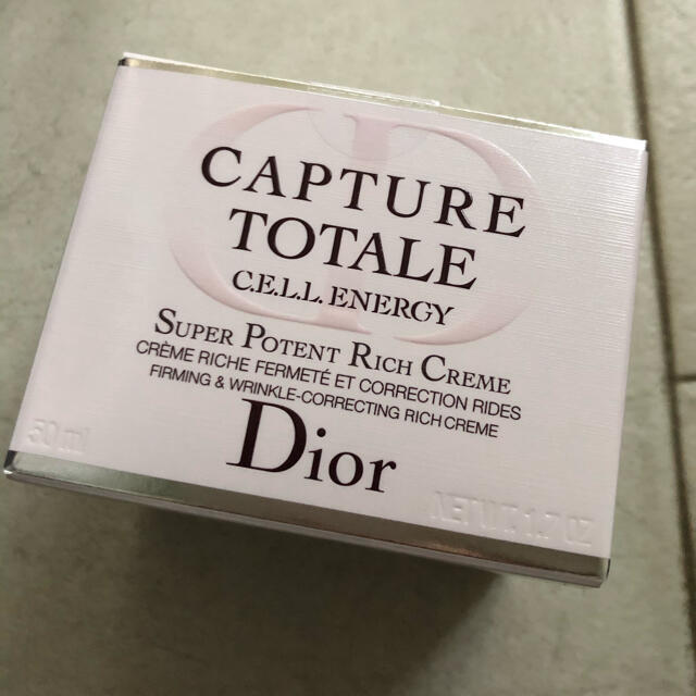 Dior(ディオール)の新品ま　カプチュール　トータル　セル　ENGY リッチクリーム コスメ/美容のスキンケア/基礎化粧品(フェイスクリーム)の商品写真