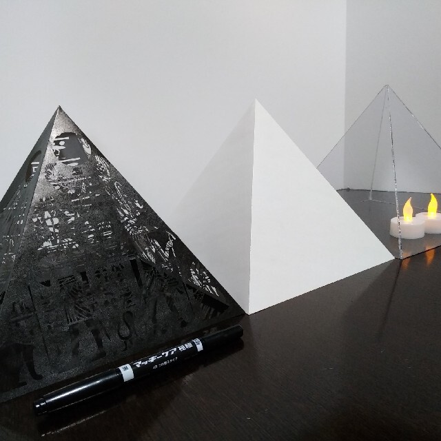 New!古代エジプト風ピラミッド型切り絵ランプシェードの通販 by New!古代エジプト風ピラミッド型切り絵ランプシェードの通販 by