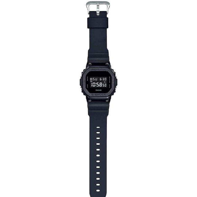 G-SHOCK(ジーショック)の【G-SHOCK】希少モデル　カシオ　GM-5600B-1JF ブラックメタル メンズの時計(腕時計(アナログ))の商品写真