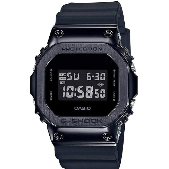 G-SHOCK(ジーショック)の【G-SHOCK】希少モデル　カシオ　GM-5600B-1JF ブラックメタル メンズの時計(腕時計(アナログ))の商品写真