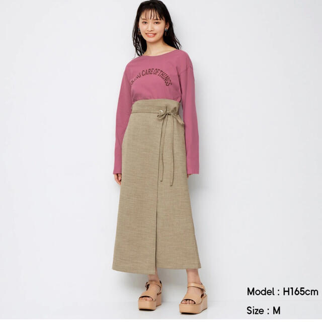 GU(ジーユー)のラップナロースカート　GU ブラウン　Mサイズ レディースのスカート(ロングスカート)の商品写真