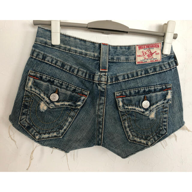 True Religion(トゥルーレリジョン)のデニムショートパンツ レディースのパンツ(ショートパンツ)の商品写真