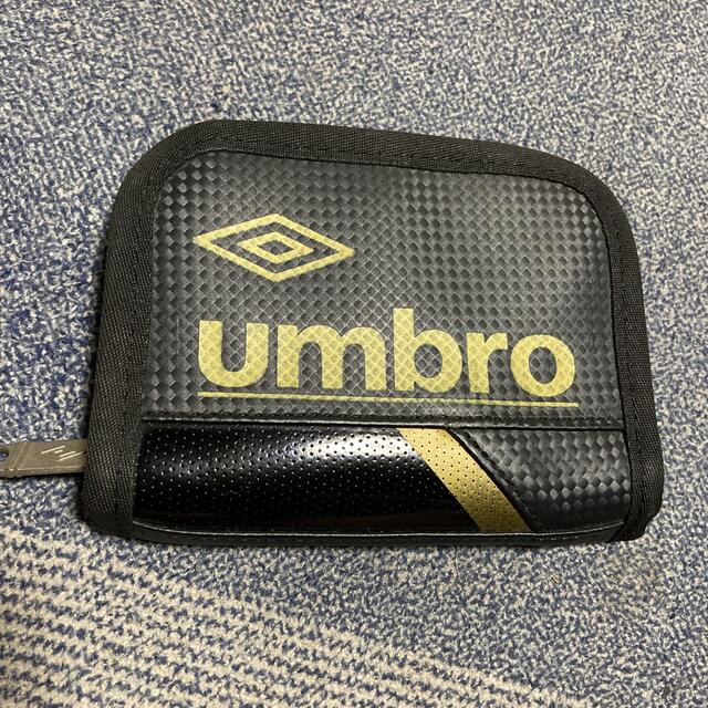 umbro  黒✖️ゴールドの財布 スポーツ/アウトドアのサッカー/フットサル(その他)の商品写真