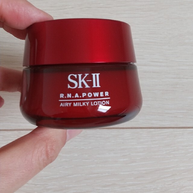 SK-II(エスケーツー)の【新品】SKⅡ RNAパワーラディカルニューエイジ　50g マスク付き コスメ/美容のスキンケア/基礎化粧品(乳液/ミルク)の商品写真