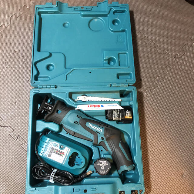 Makita(マキタ)のマキタレシプロソー10.8V スポーツ/アウトドアの自転車(工具/メンテナンス)の商品写真