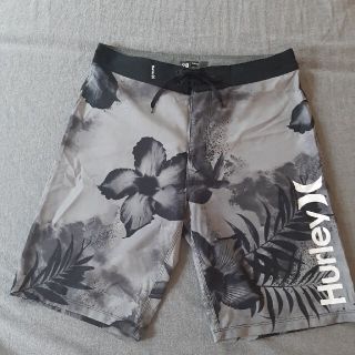 ハーレー(Hurley)の最終値下げハーレー　28インチ　新品(水着)