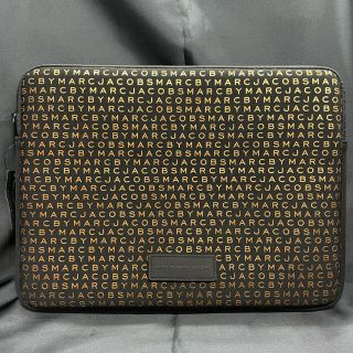 マークバイマークジェイコブス(MARC BY MARC JACOBS)の新品MARC BY MARC JACOBSマークジェイコブスPCケースクラッチ(クラッチバッグ)